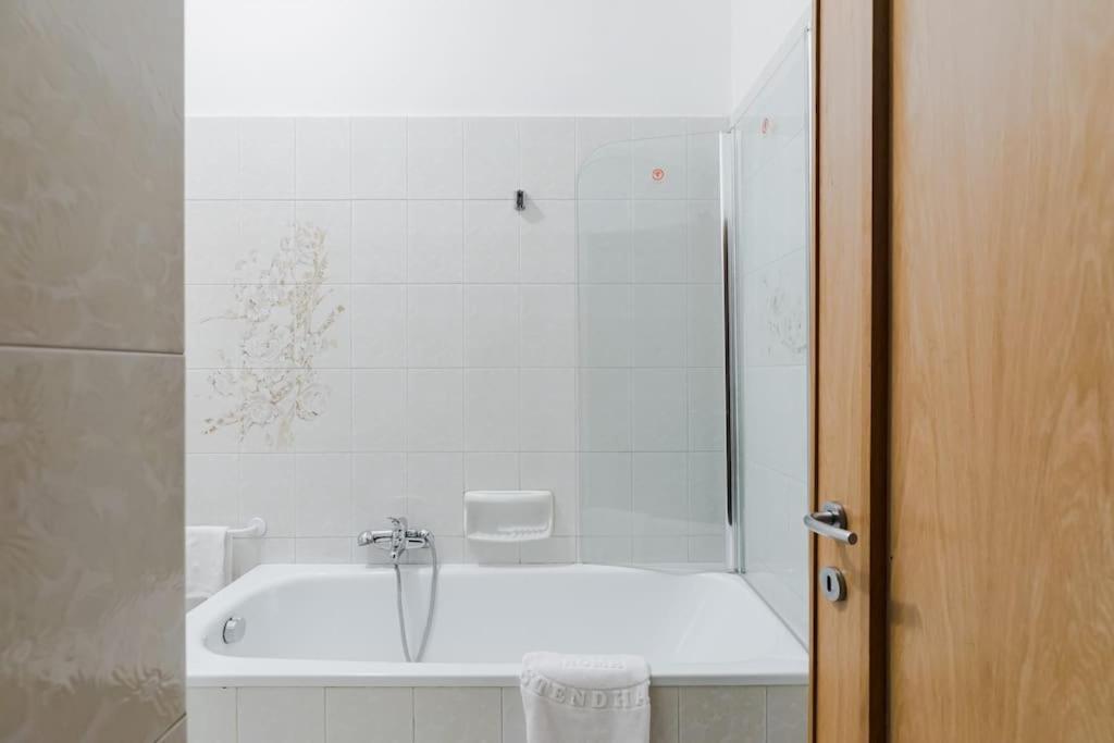 Elegant Apartment Via Veneto By Varental Róma Kültér fotó